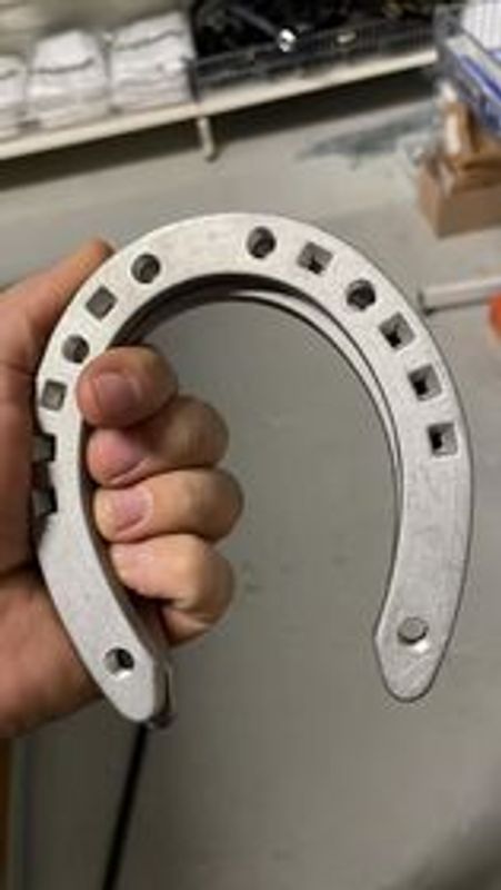 Mustad alu