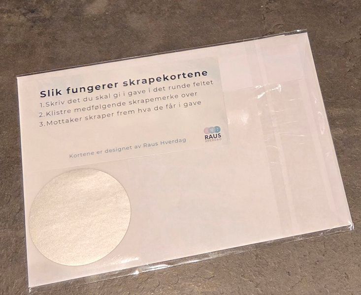 Gratulasjonskort med skrapefelt